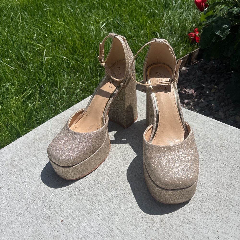 Elegant Gold Platform Heels